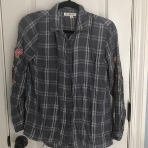 grey plaid button-up shirt